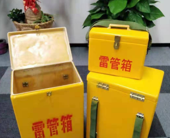 振兴玻璃钢雷管箱有哪些特点